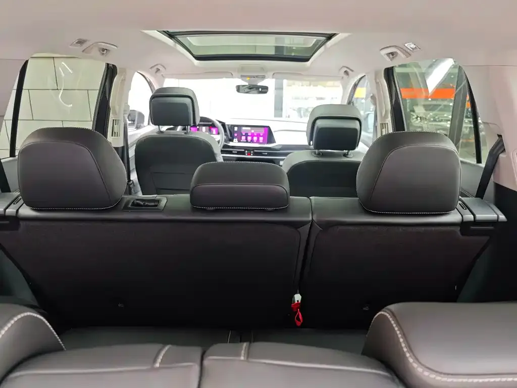 Volkswagen Talagon 2023 из CN, фото 10