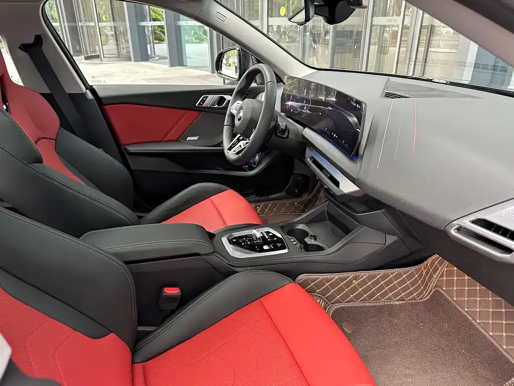 BMW 2 Series 2025 из CN, фото 9