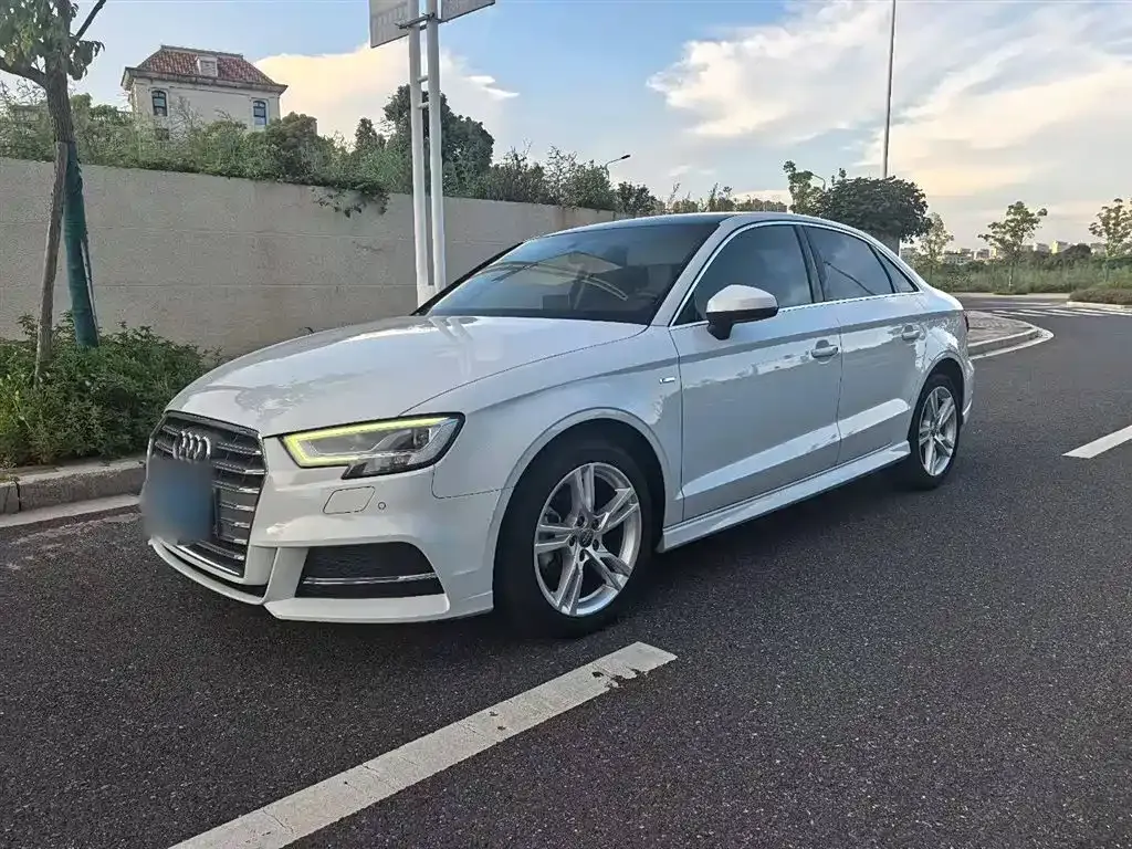 Audi A3 — фото 2