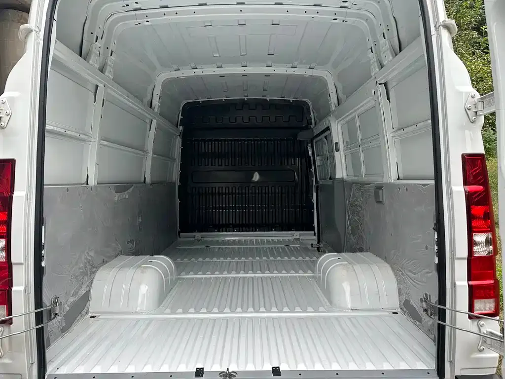 IVECO Daily 2025 из CN, фото 8