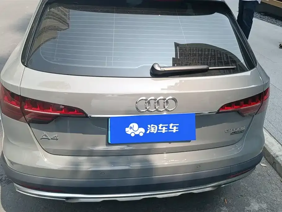 Audi A4 (Import) — фото 4