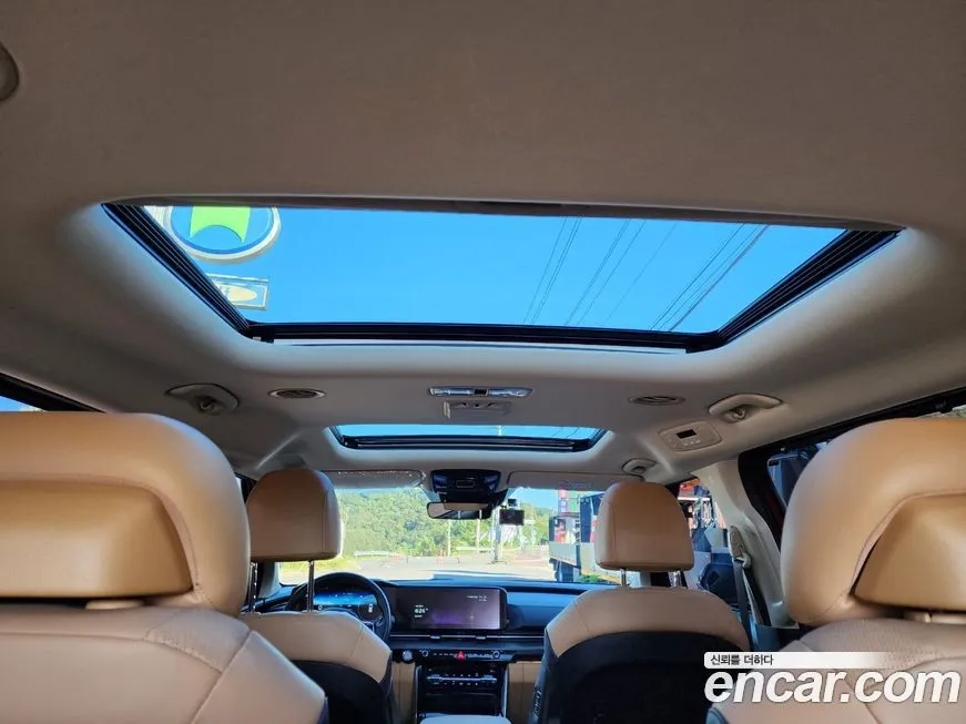 Kia Carnival — фото 10