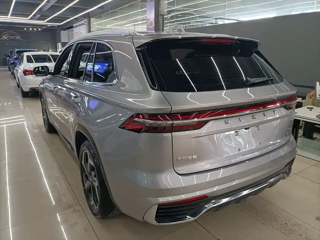 Geely Xingyue L — фото 6