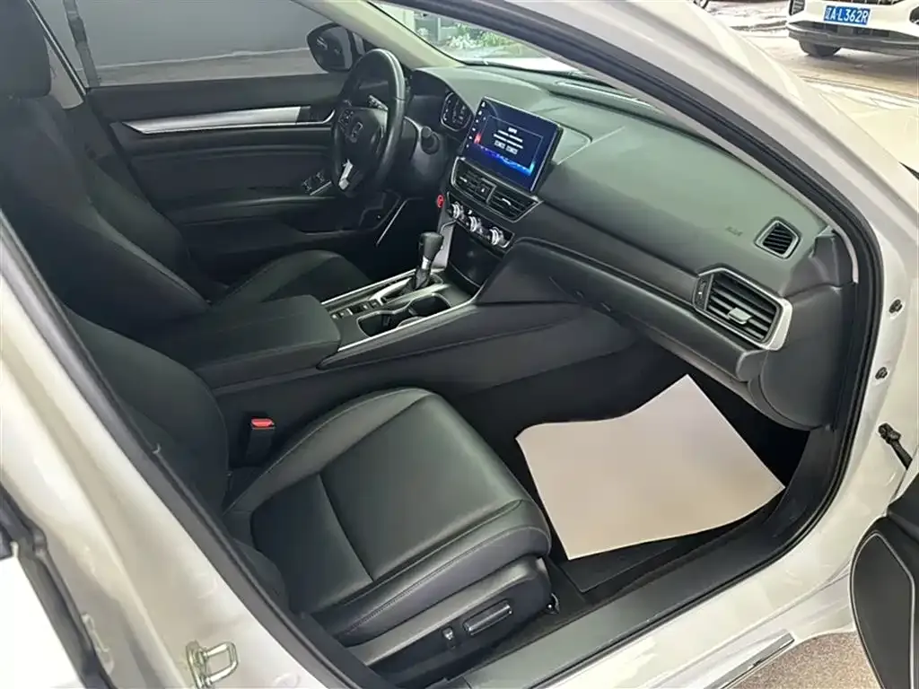 Honda Accord 2022 из CN, фото 2