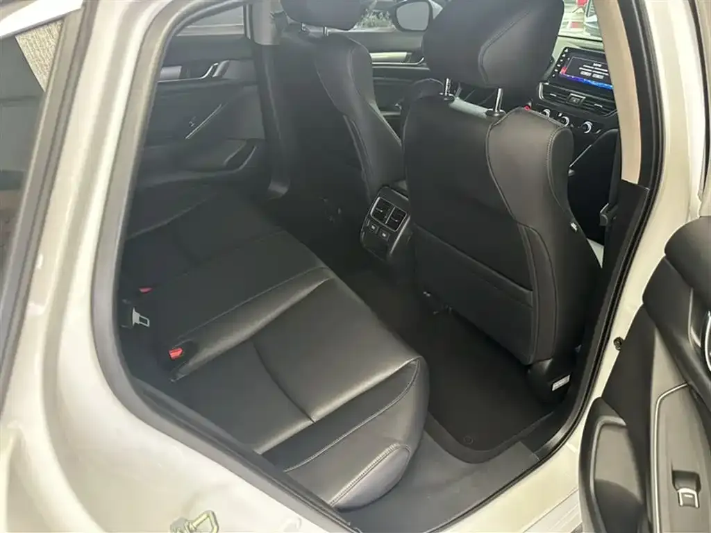 Honda Accord 2022 из CN, фото 4