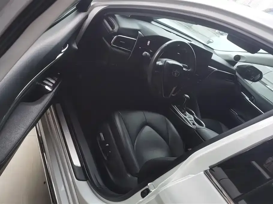 Toyota Camry 2023 из CN, фото 9