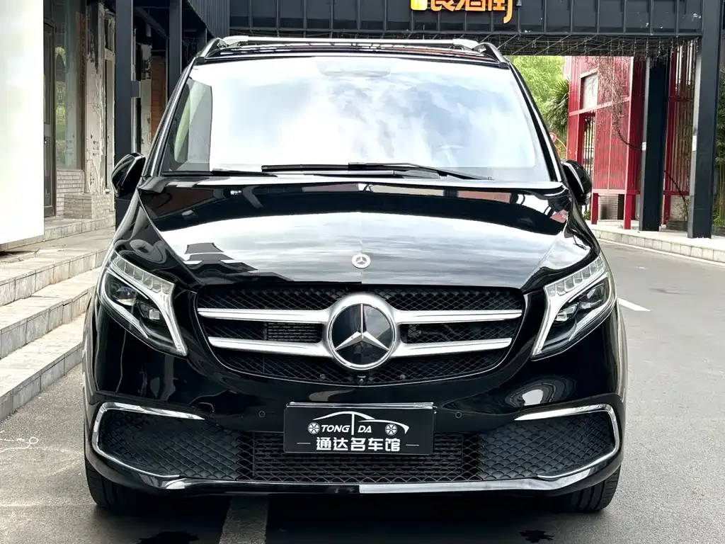 Mercedes-Benz V-Class 2022 из CN, фото 2