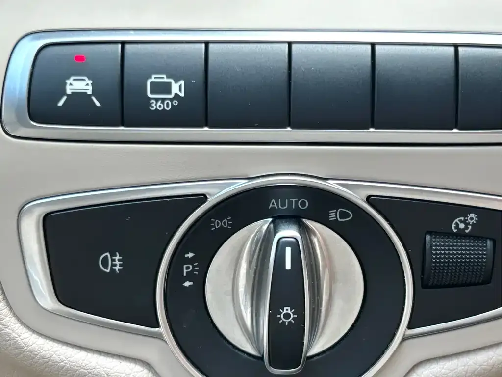 Mercedes-Benz V-Class 2022 из CN, фото 6