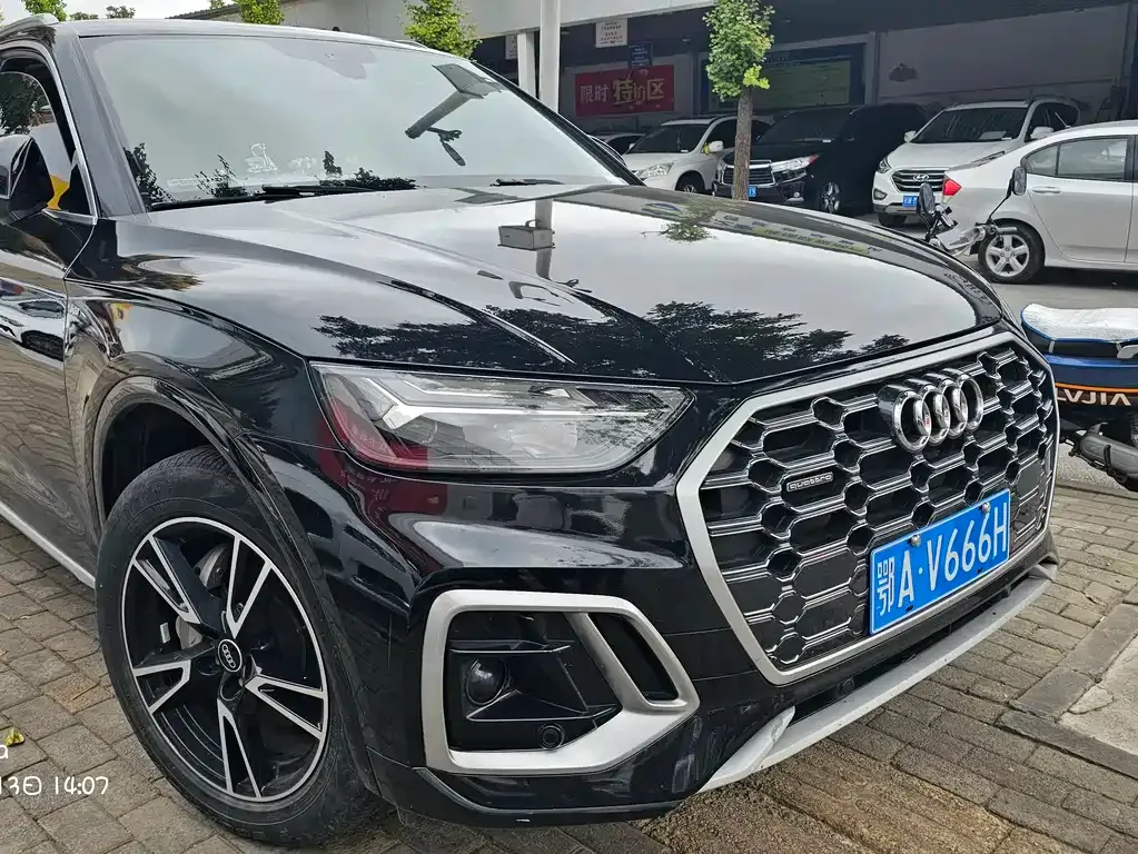 Audi Q5L 2022 из CN, фото 3