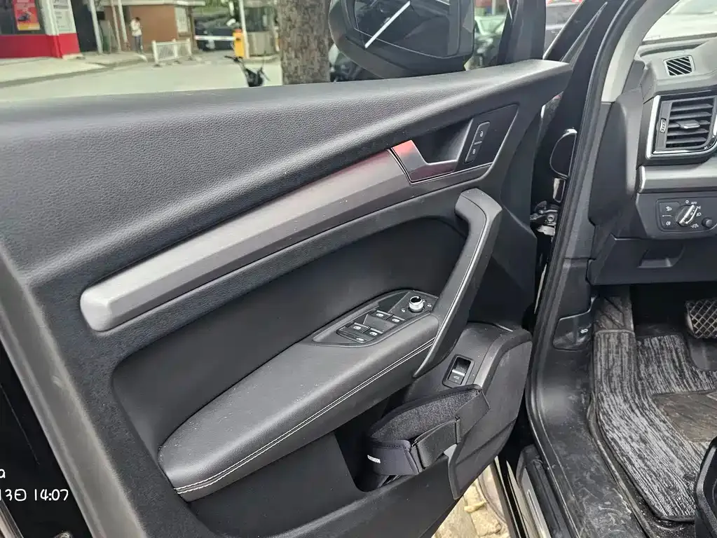 Audi Q5L 2022 из CN, фото 5