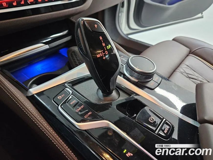 BMW 5-Series 2022 из KR, фото 9