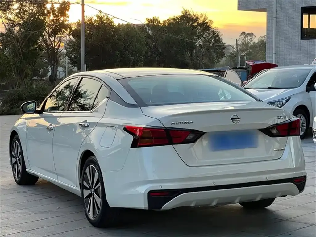 Nissan Teana 2022 из CN, фото 4