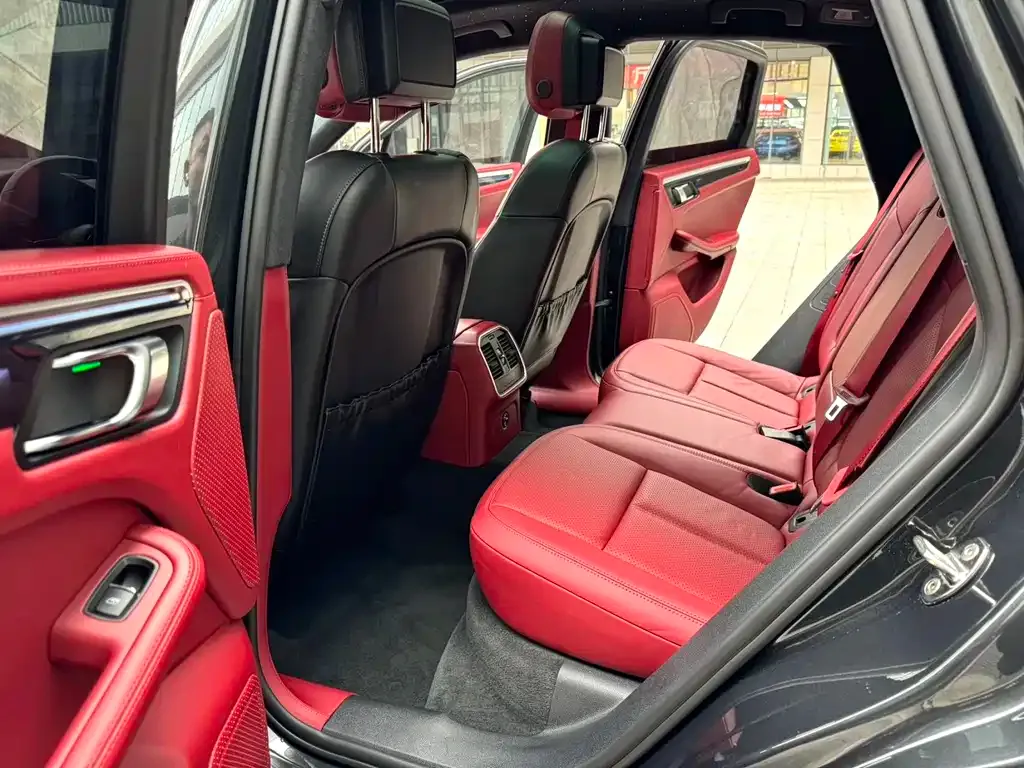 Porsche Macan — фото 8
