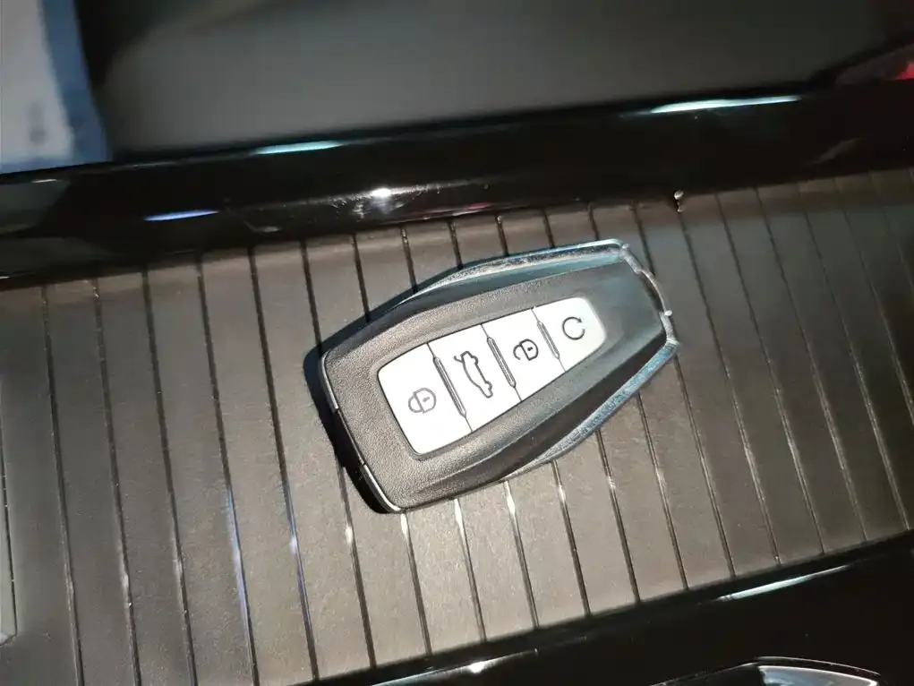 Geely Boyue 2023 из CN, фото 9