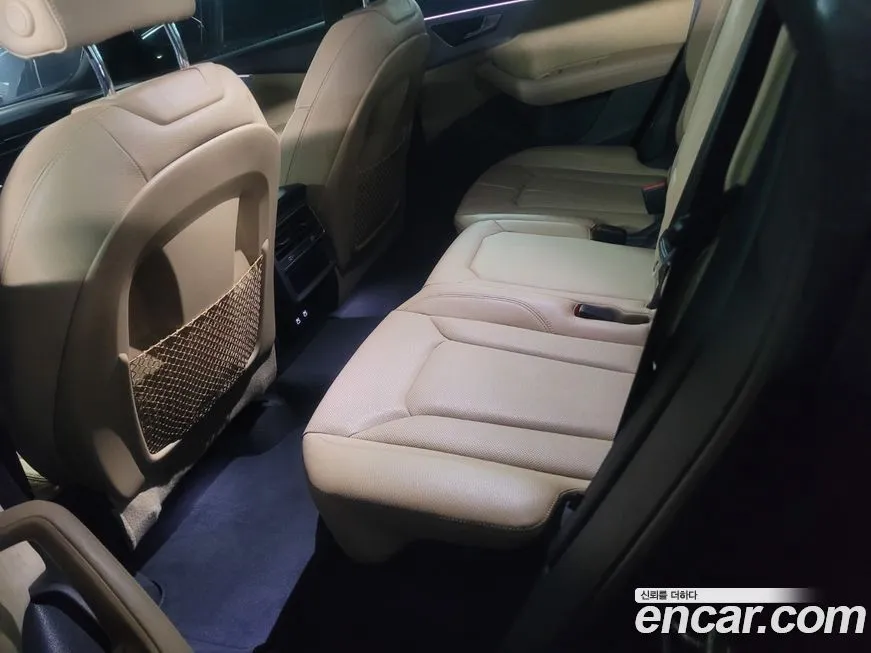 Audi Q8 2021 из KR, фото 6