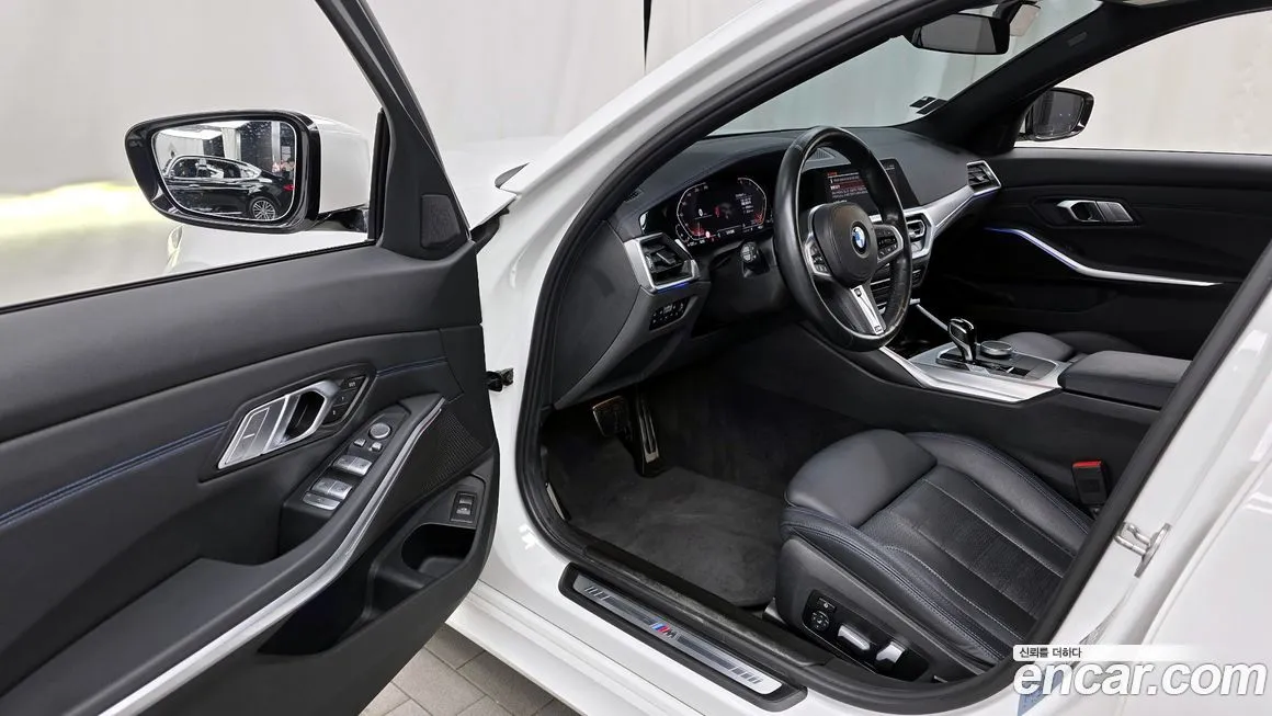 BMW 3-Series 2022 из KR, фото 10