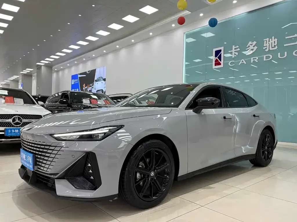 Changan UNI-V 2023 из CN, фото 2