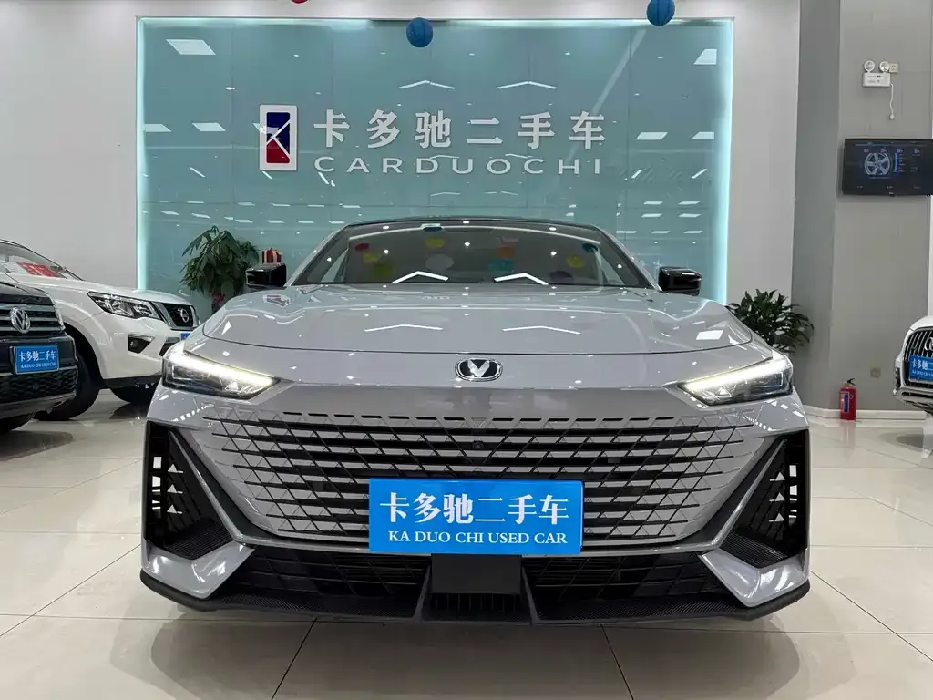 Changan UNI-V 2023 из CN, фото 3