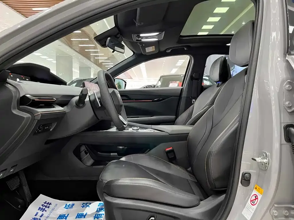 Changan UNI-V 2023 из CN, фото 5