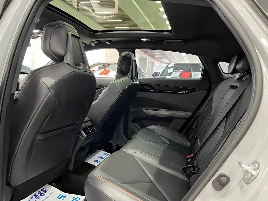 Changan UNI-V 2023 из CN, фото 6