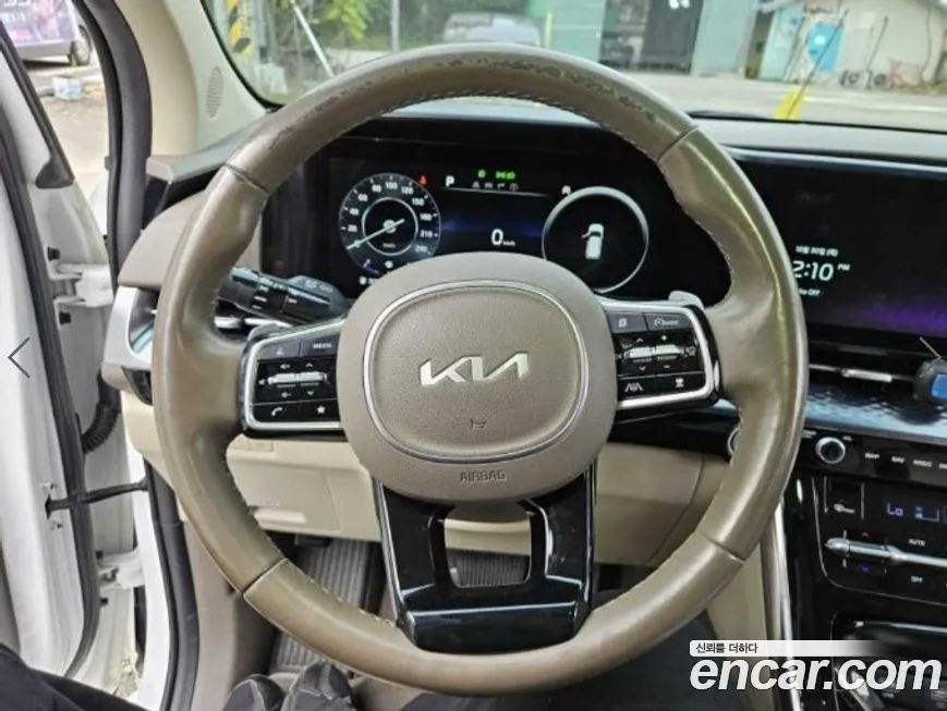 Kia Carnival — фото 6