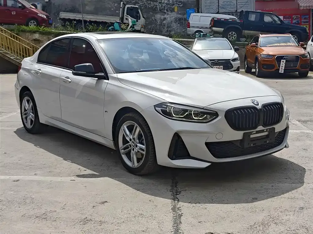 BMW 1 Series 2023 из CN, фото 4
