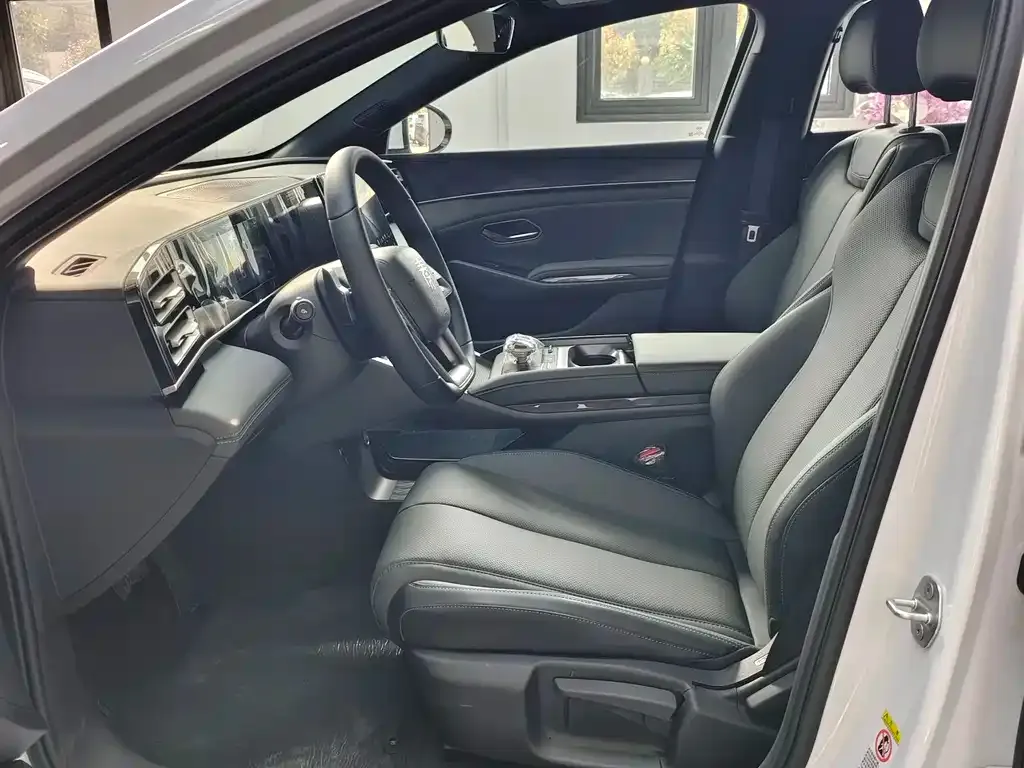 BYD Qin L 2025 из CN, фото 7