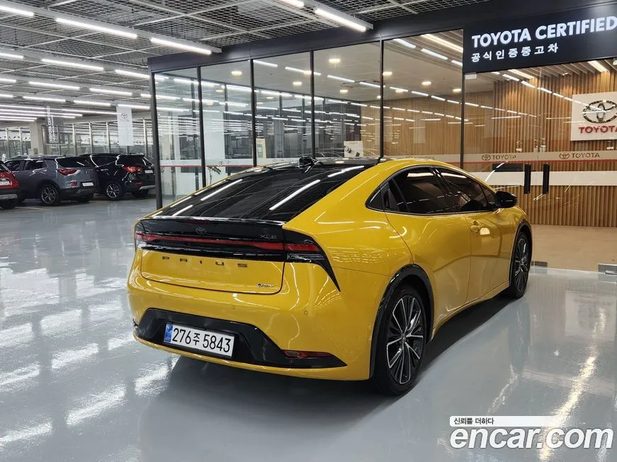 Toyota Prius 2024 из KR, фото 2