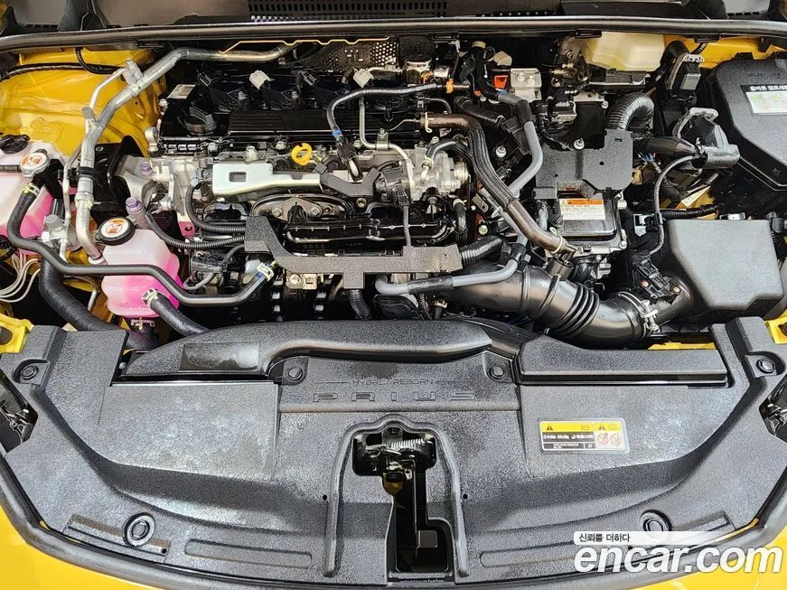 Toyota Prius 2024 из KR, фото 5