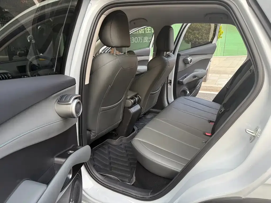 [object Object] Yuan Plus 2025 из CN, фото 7