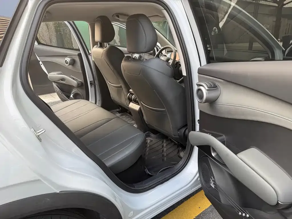 [object Object] Yuan Plus 2025 из CN, фото 8