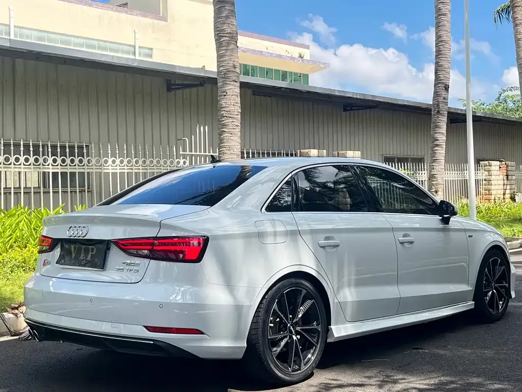 Audi A3 2021 из CN, фото 7