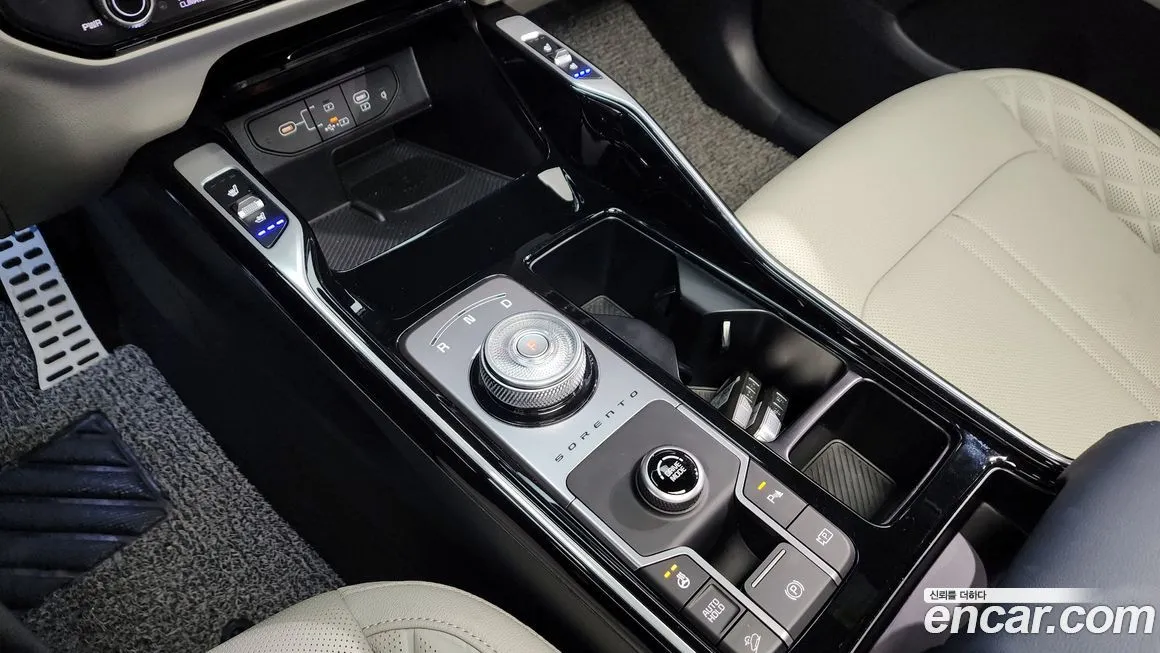 Kia Sorento — фото 9