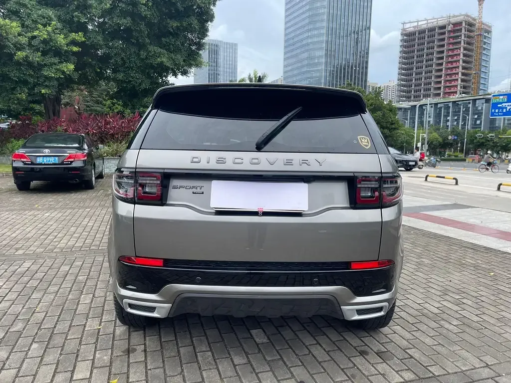 Land Rover Discovery Sport — фото 10