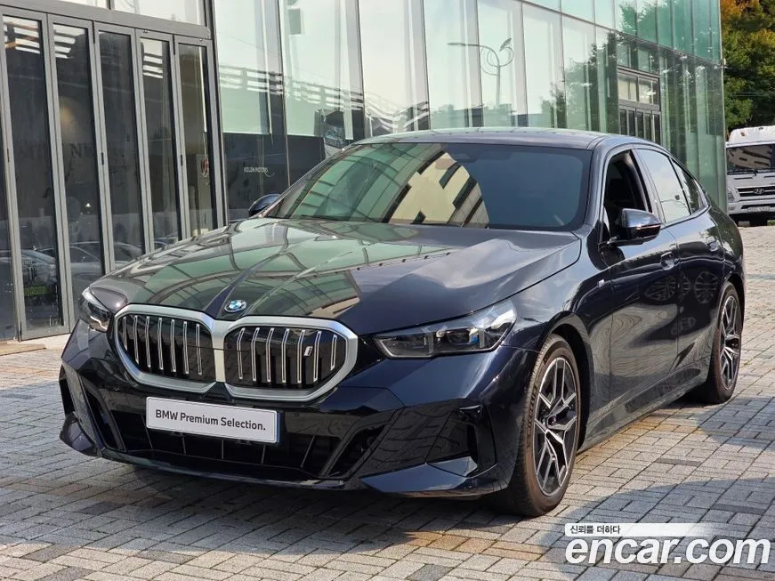 BMW i5 — фото 1