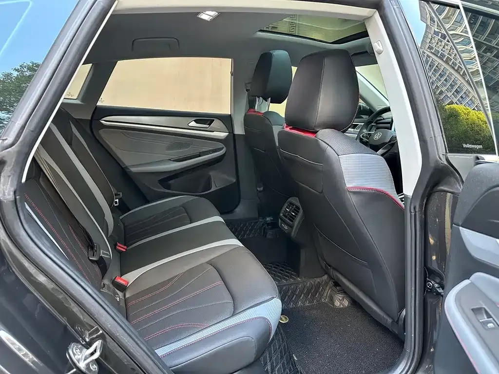 Volkswagen Lamando 2023 из CN, фото 8