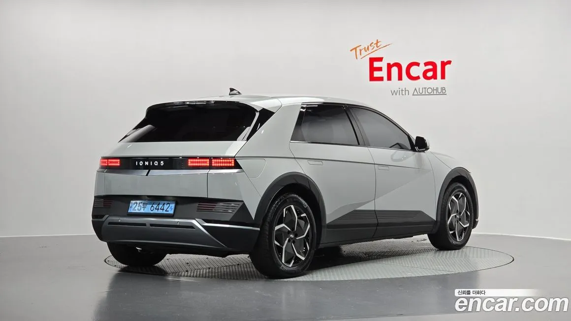 Hyundai Ioniq5 — фото 2