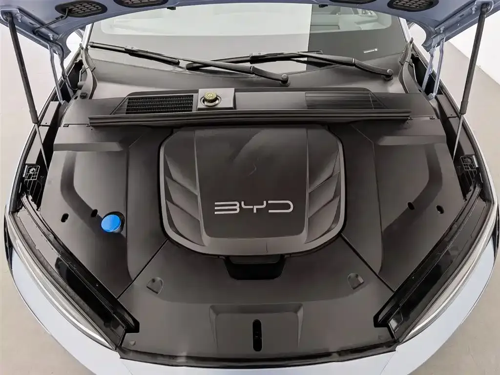 BYD Seal — фото 6