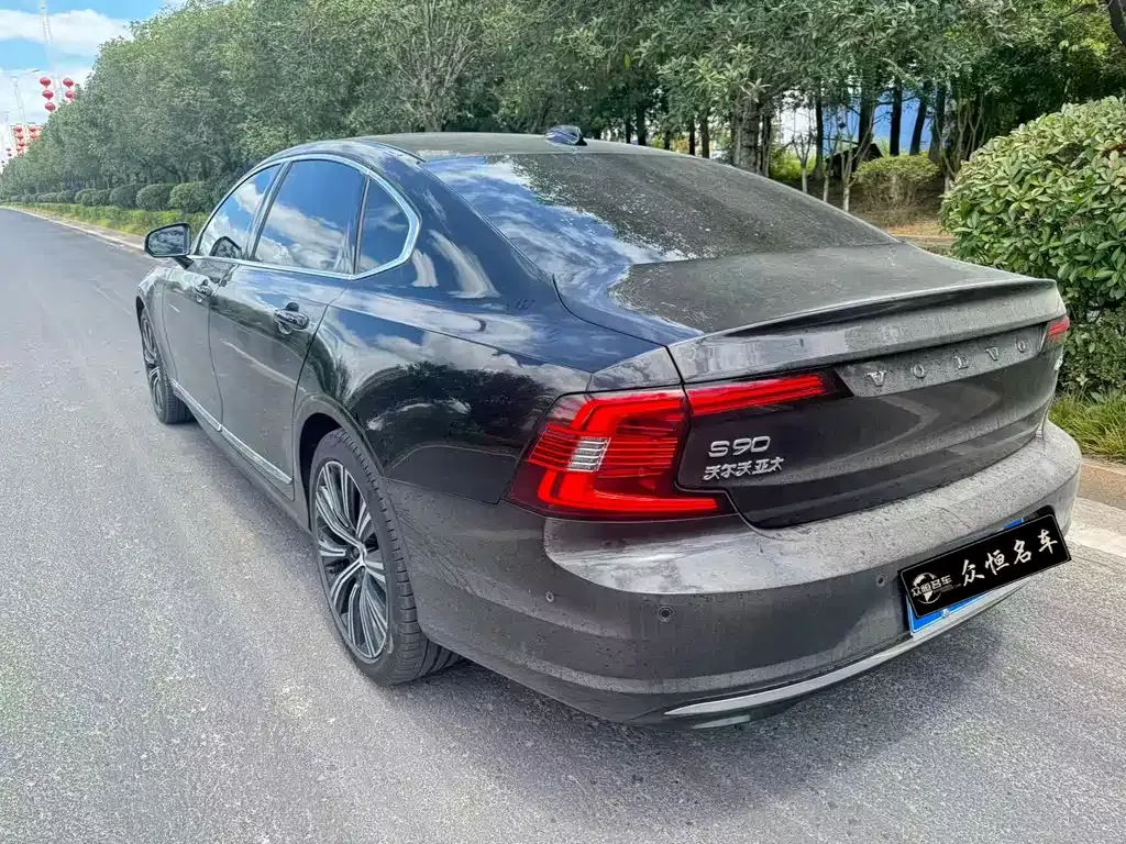 Volvo S90 — фото 3
