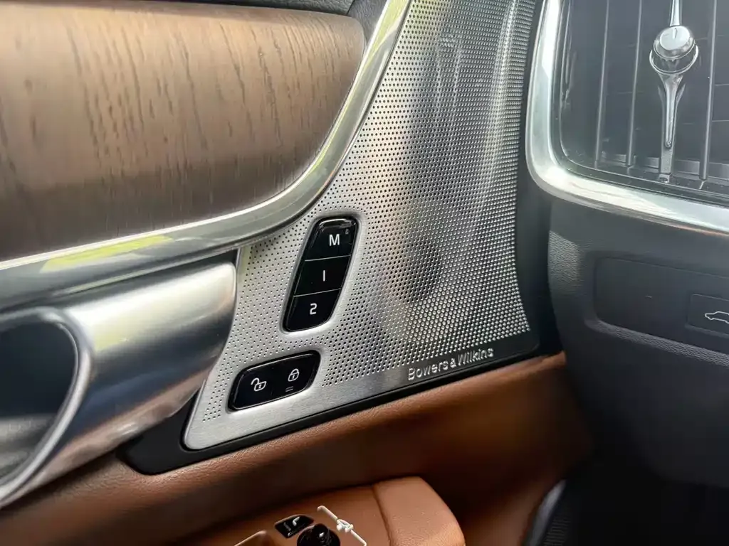 Volvo S90 — фото 7