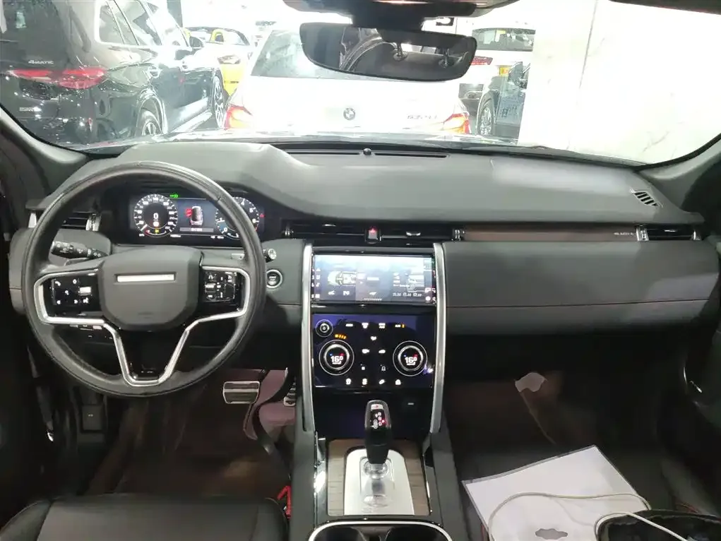 Land Rover Discovery Sport — фото 10