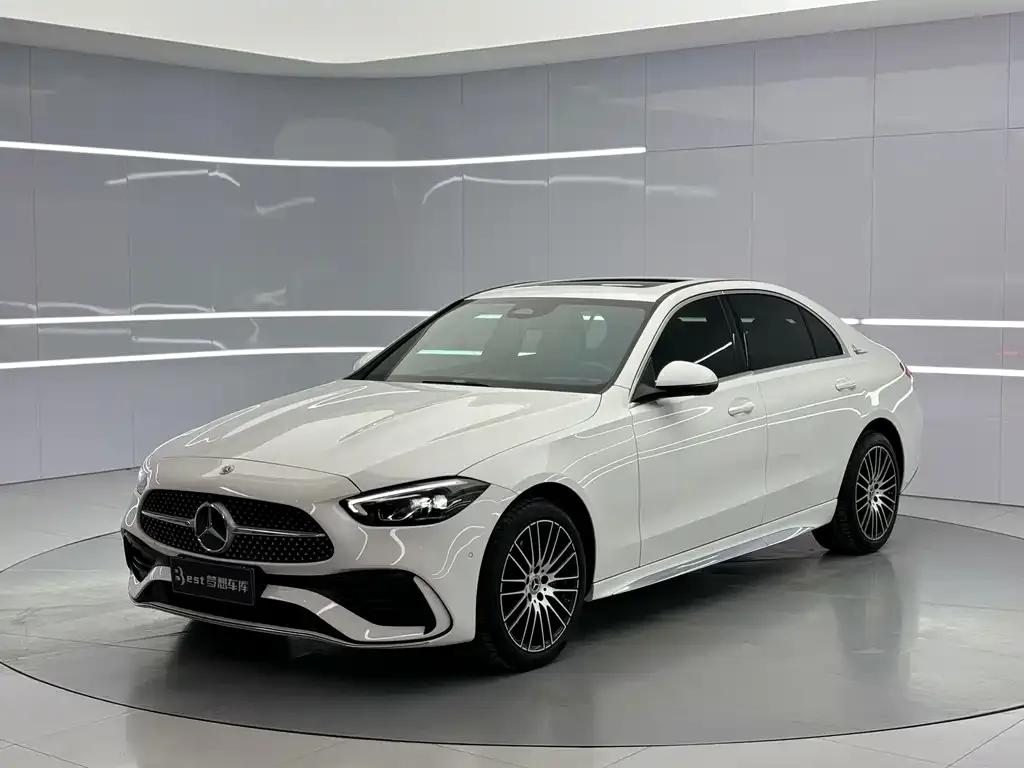 Mercedes-Benz C-Class — фото 1