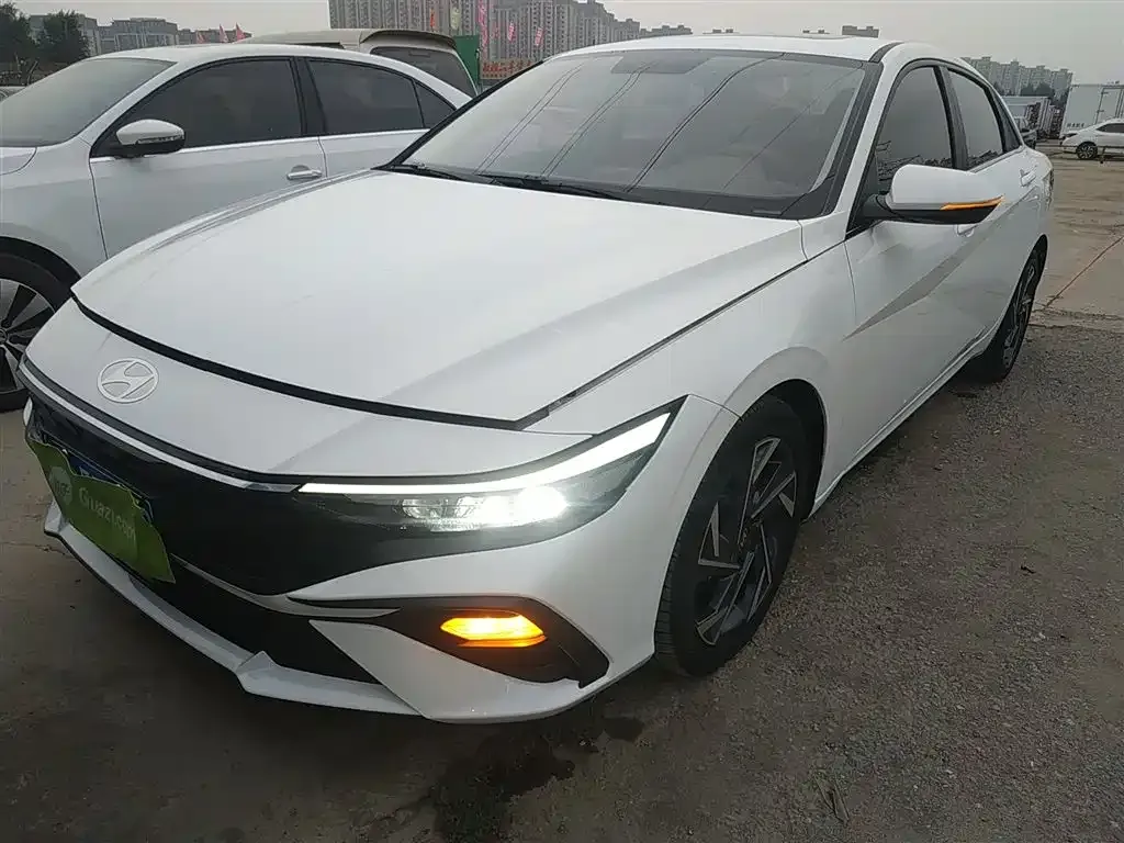 Hyundai Elantra 2024 из CN, фото 2