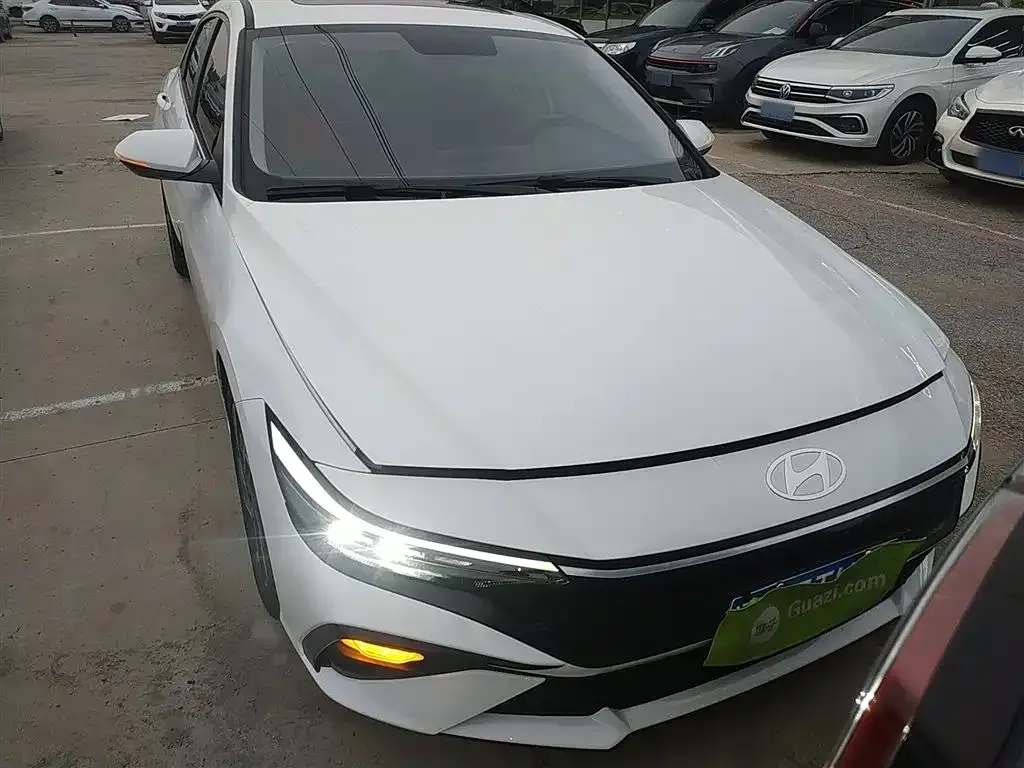 Hyundai Elantra 2024 из CN, фото 3