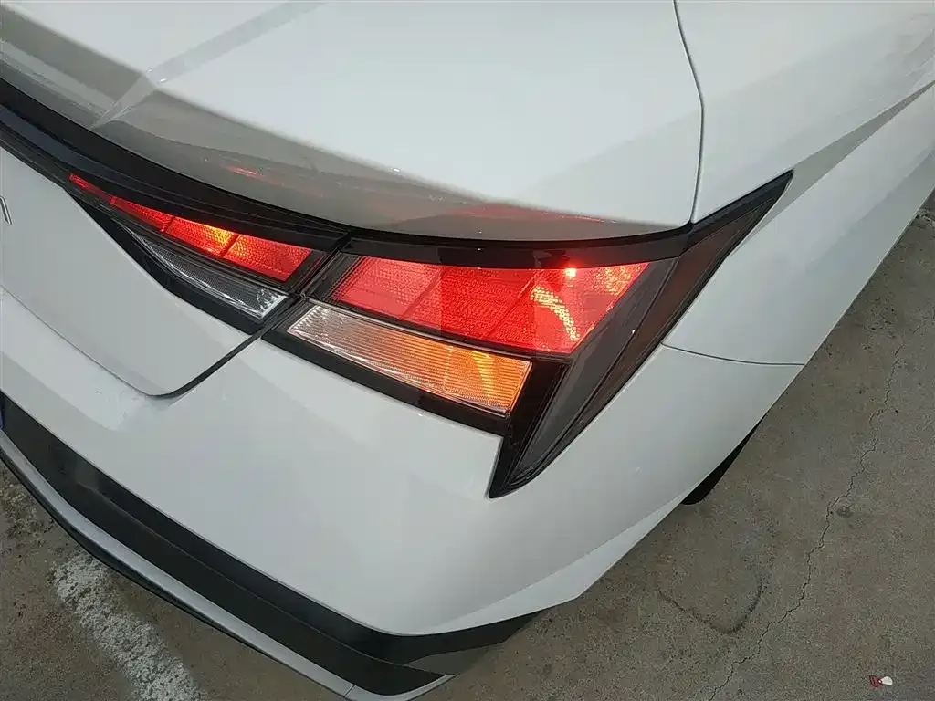 Hyundai Elantra 2024 из CN, фото 8