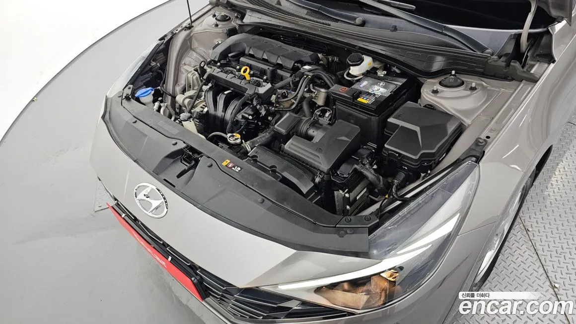 Hyundai AVANTE 2021 из KR, фото 6