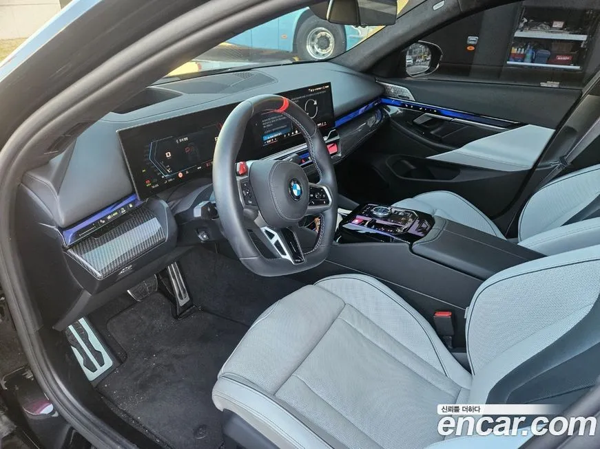 BMW M5 2025 из KR, фото 5