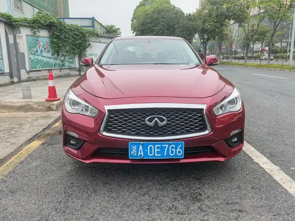 Infiniti Q50L 2021 из CN, фото 2