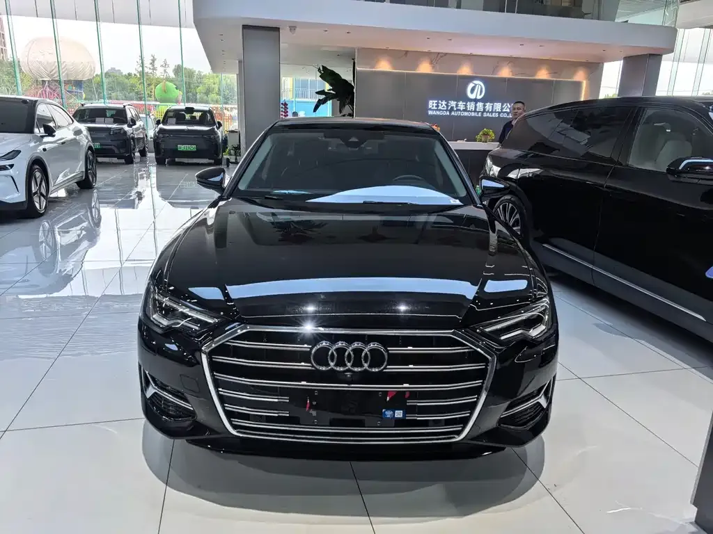 Audi A6L — фото 2