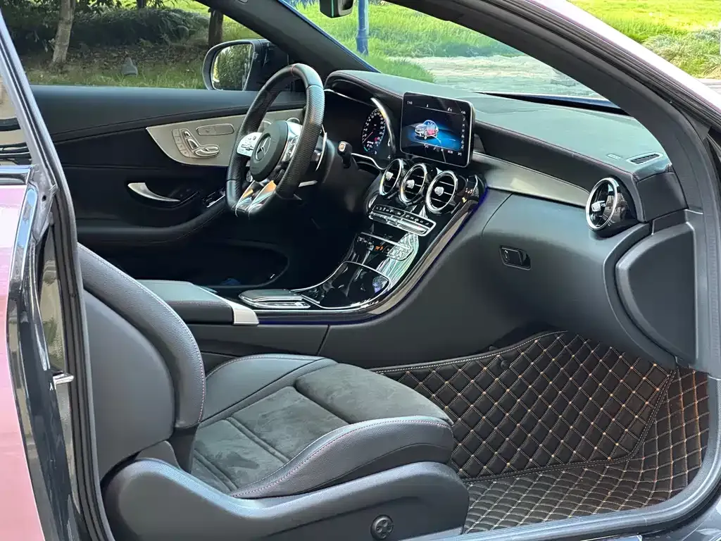Mercedes-Benz C-Class AMG — фото 10